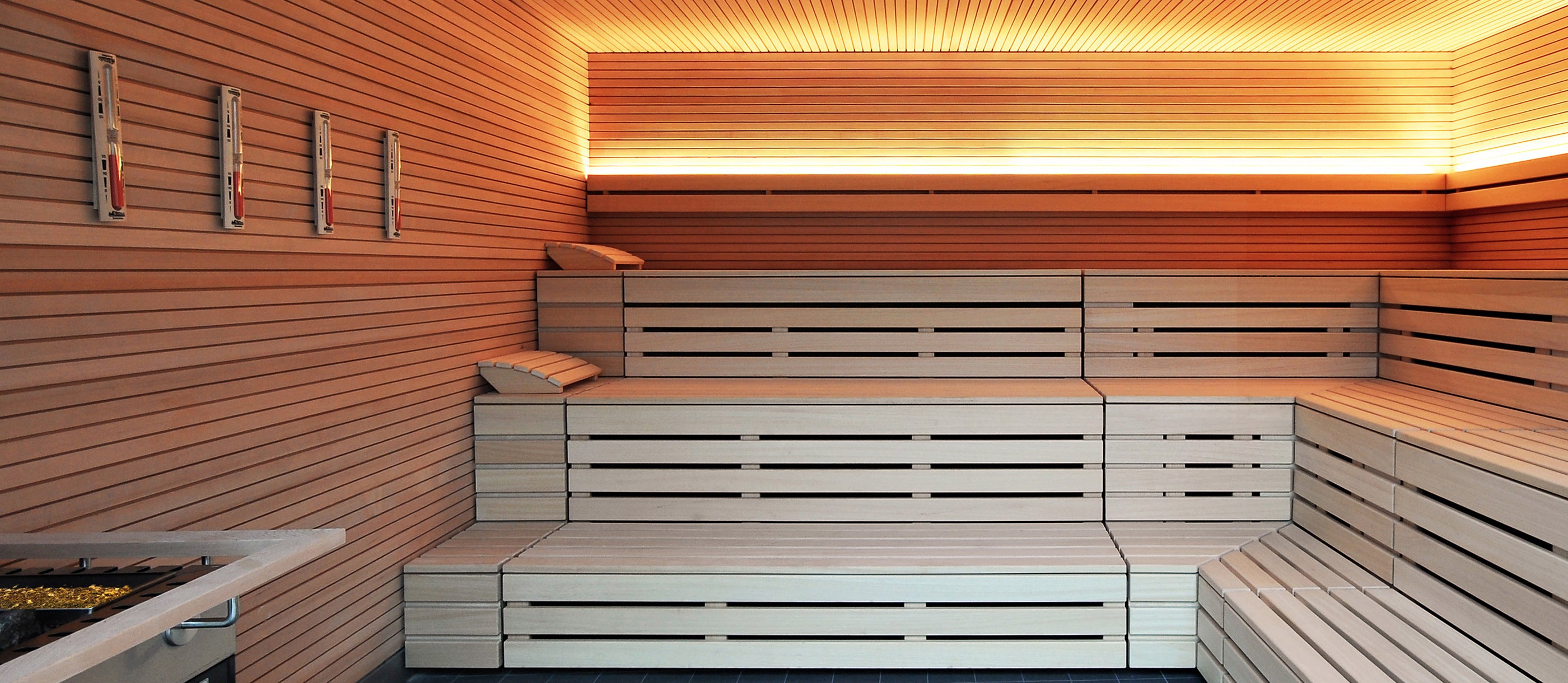 Hallenbad Waldshut, Sauna gewerblich mit Lichtakzenten